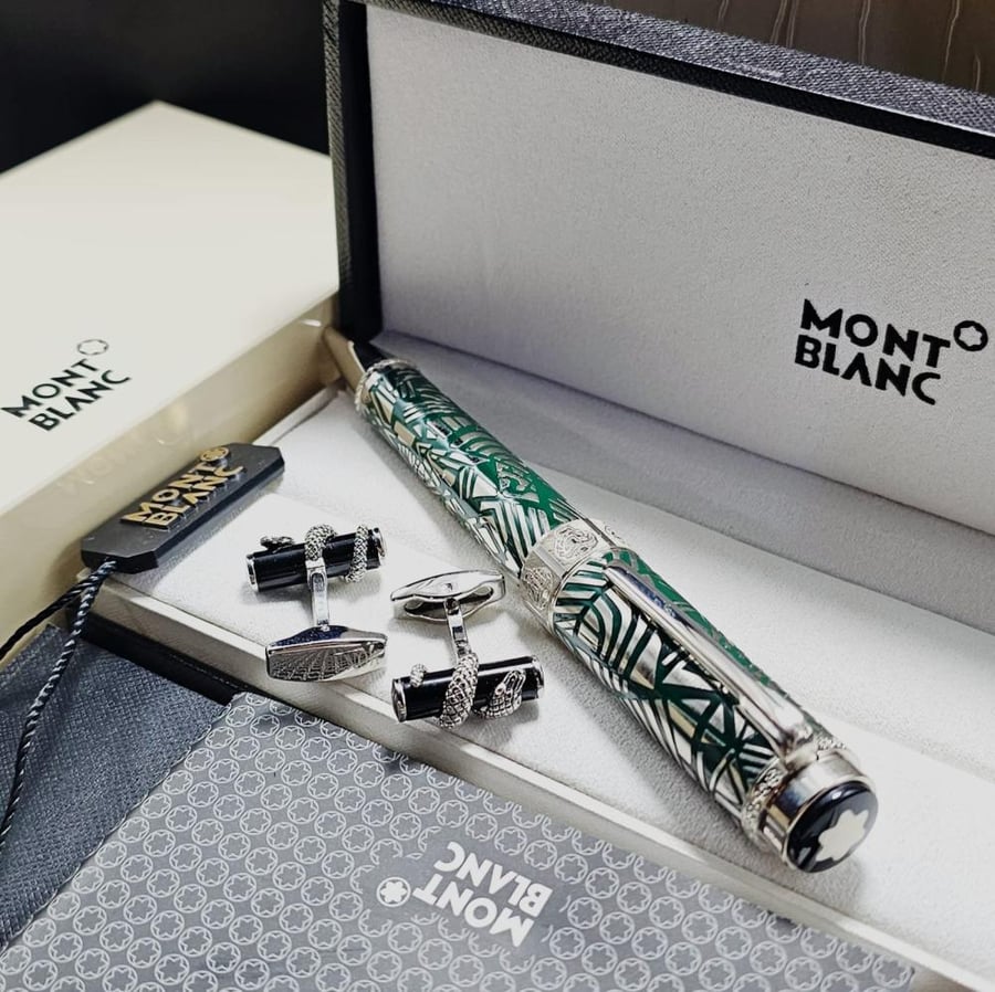 Montblanc pen and cufflink set