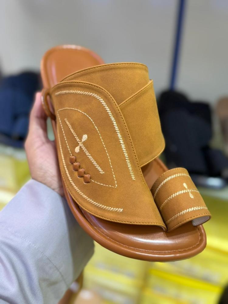 Eastern shoe
