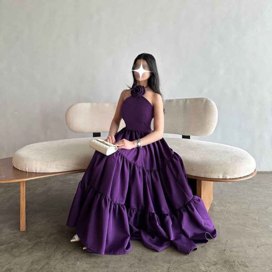 The most beautiful with the intense klosh and the matte lilac color