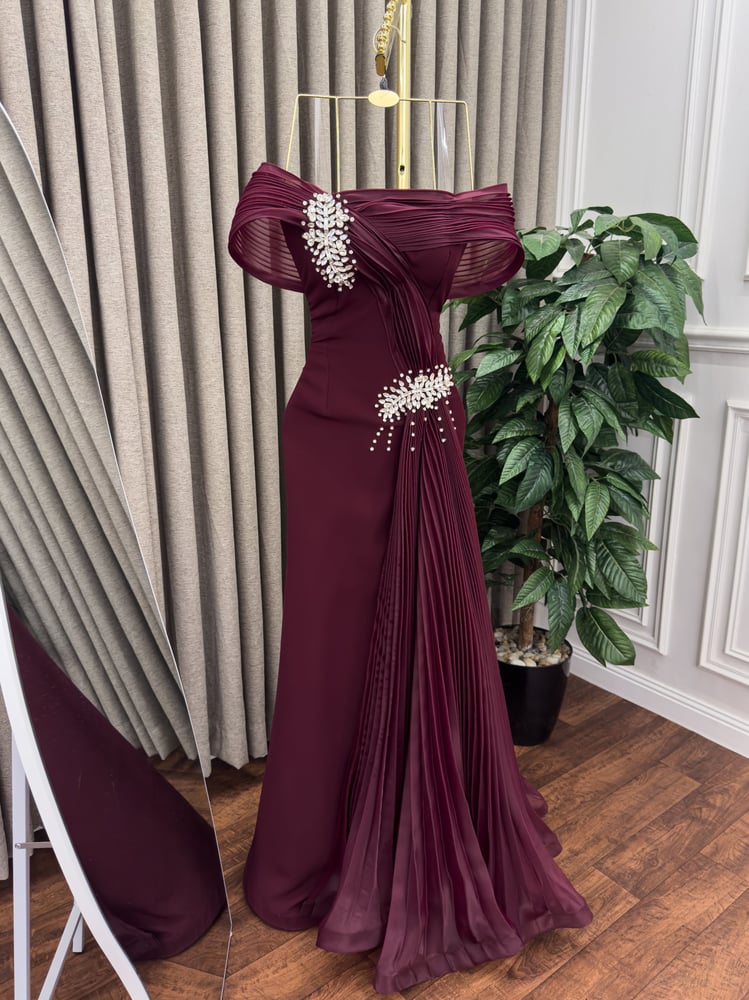 Evening dress Barbie with a prominent belt, slits, and accessories