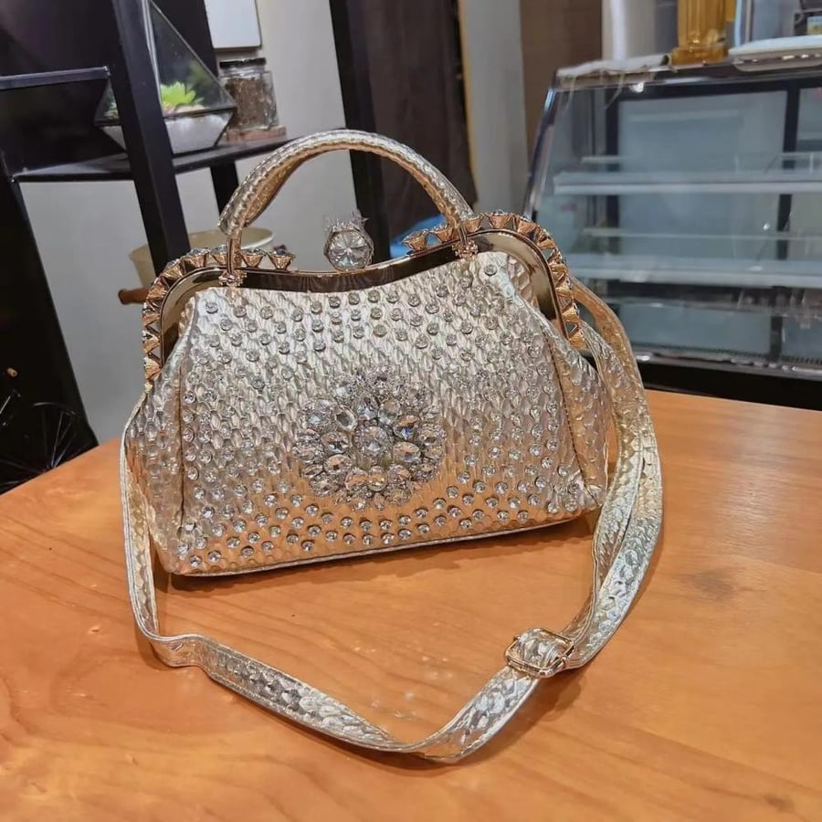حقيبة مناسبات