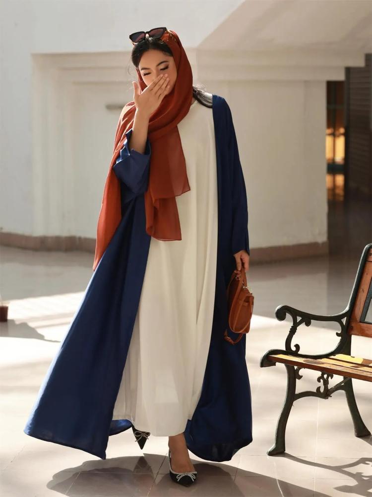 عباية نسائية مفتوحة