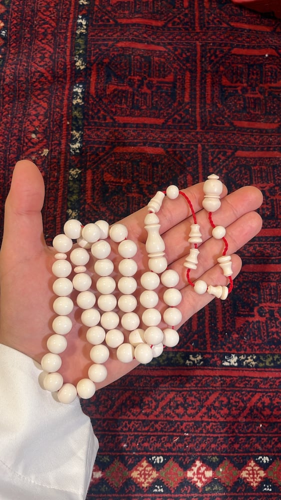 فاتوران أبيض