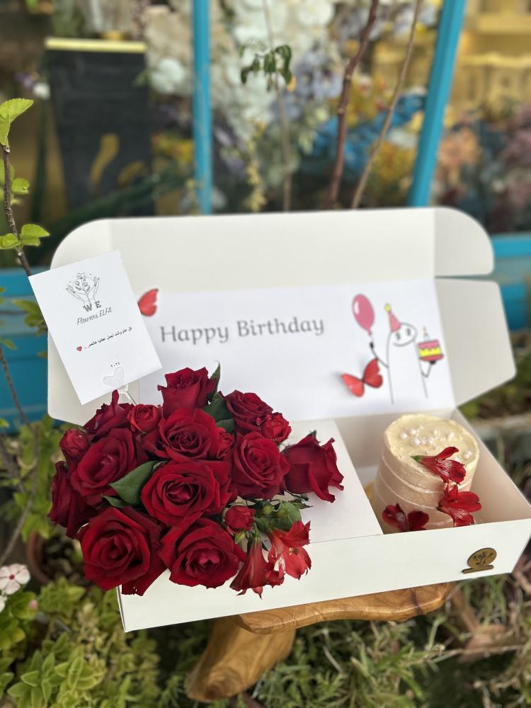 Cake box with red roses