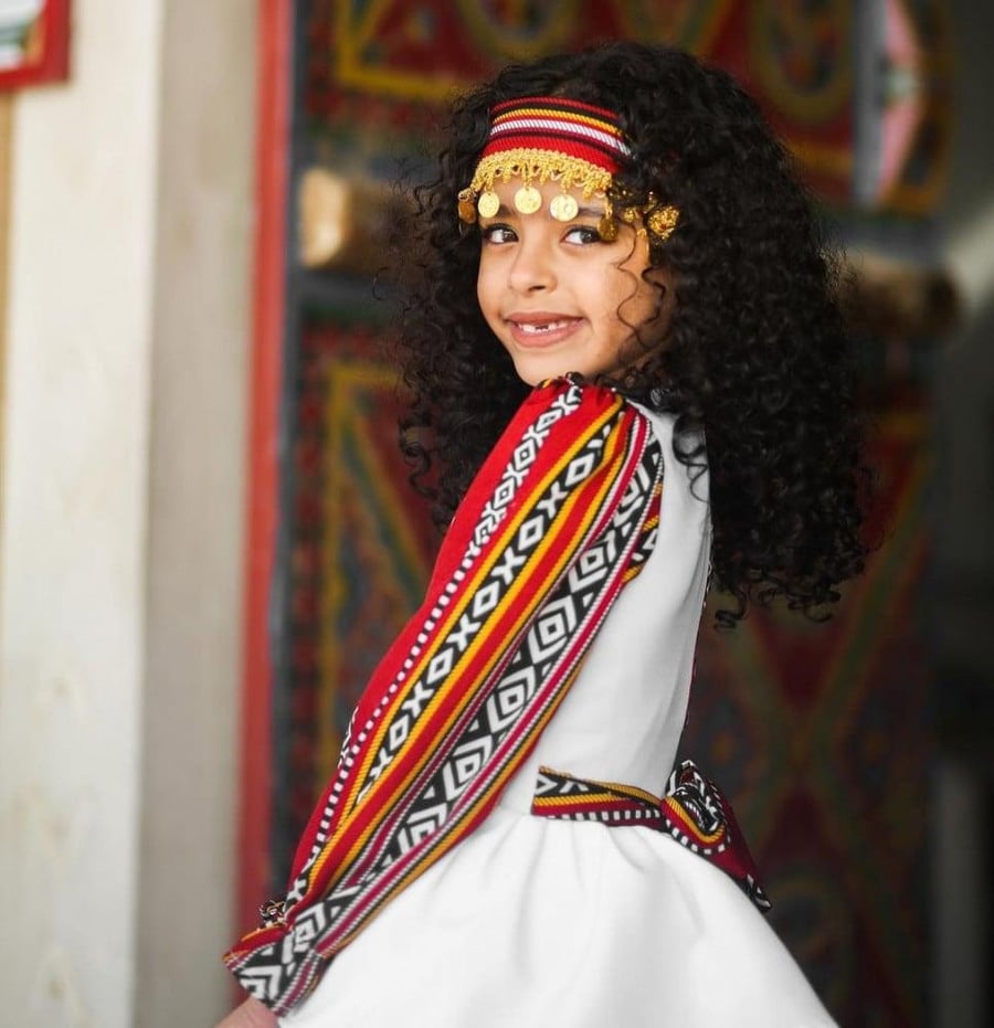 فستان بناتي يوم التأسيس