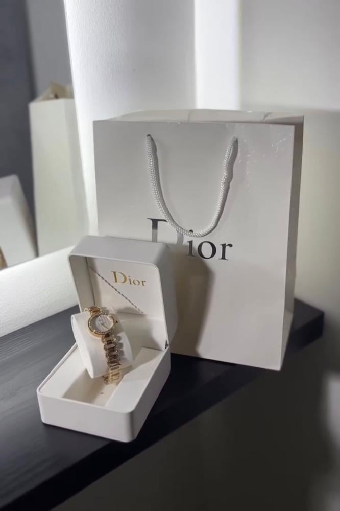 ساعة Dior الفخامة