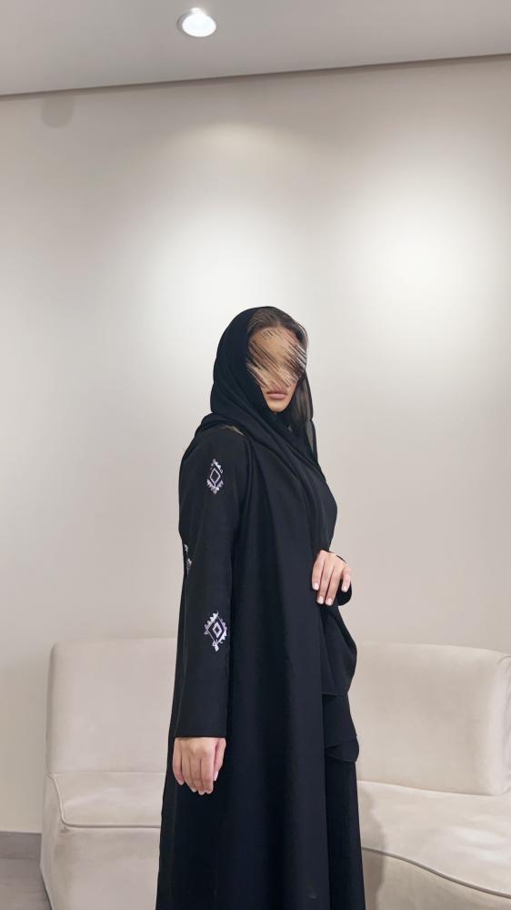 عباية بتيل