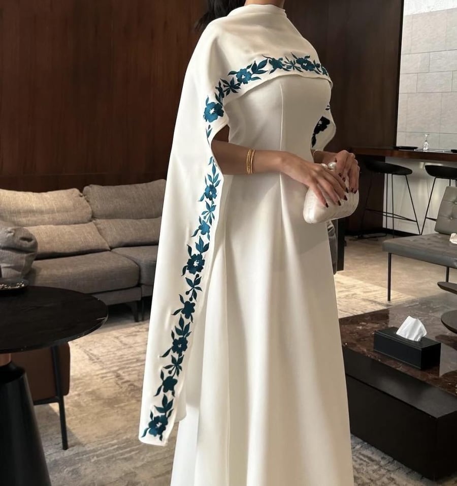 فستان إيثار