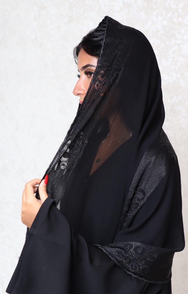 طرحة حرير خطوط عريضة وفصوص اسود 3