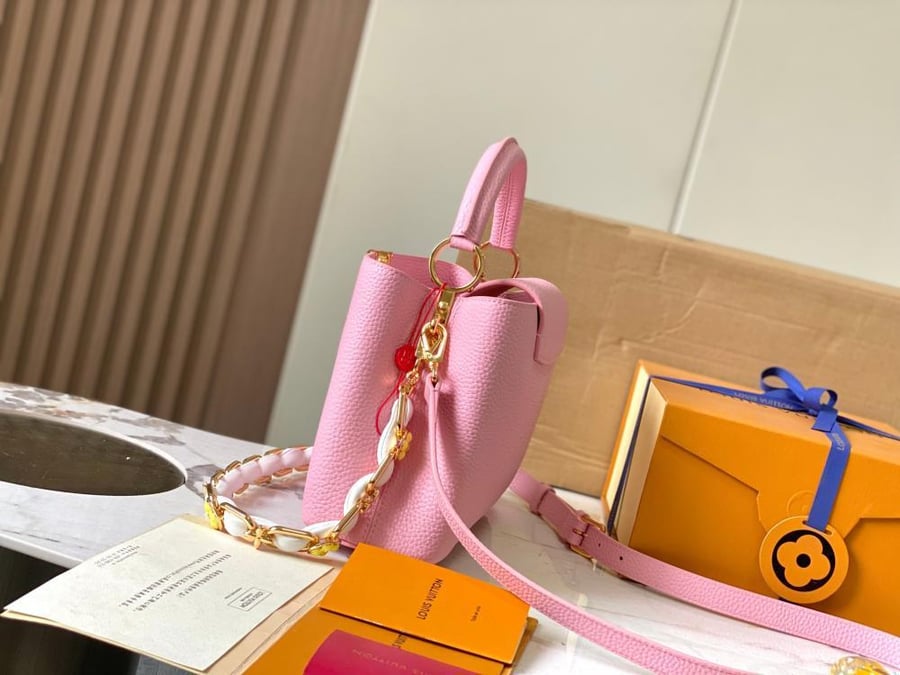 شنطة لوي فيتون كابسين BB مقاس27cm