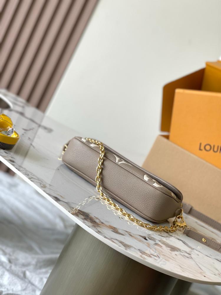 شنطة لوي فيتون Wallet On Chain مقاس 23.5cm