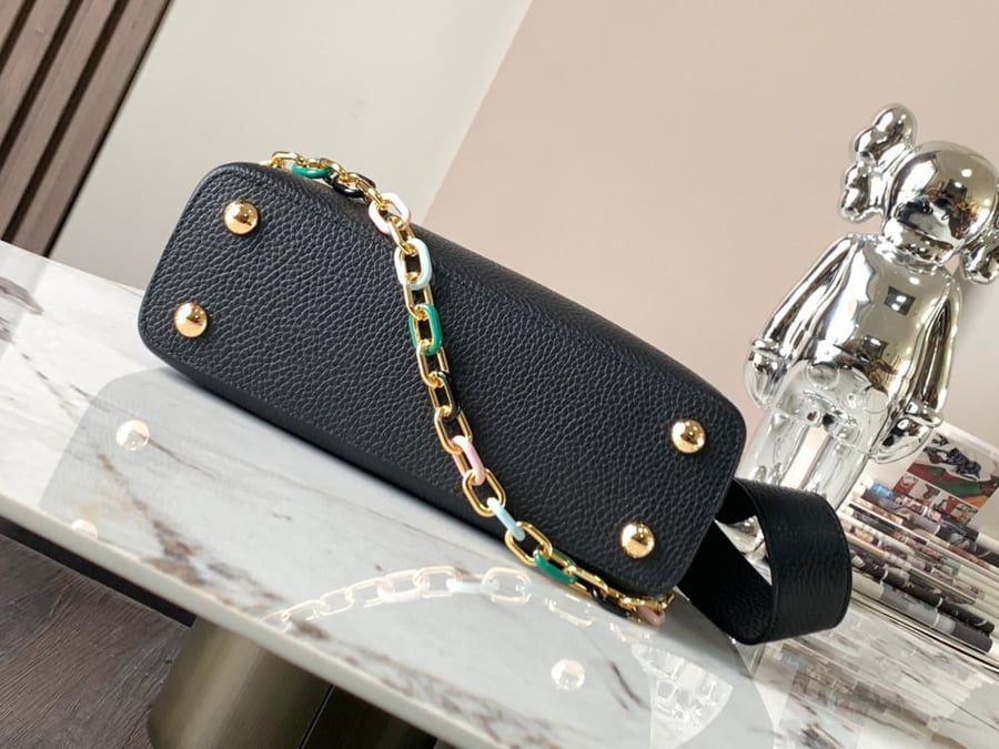 شنطة لوي فيتون كابسين BB مقاس27cm