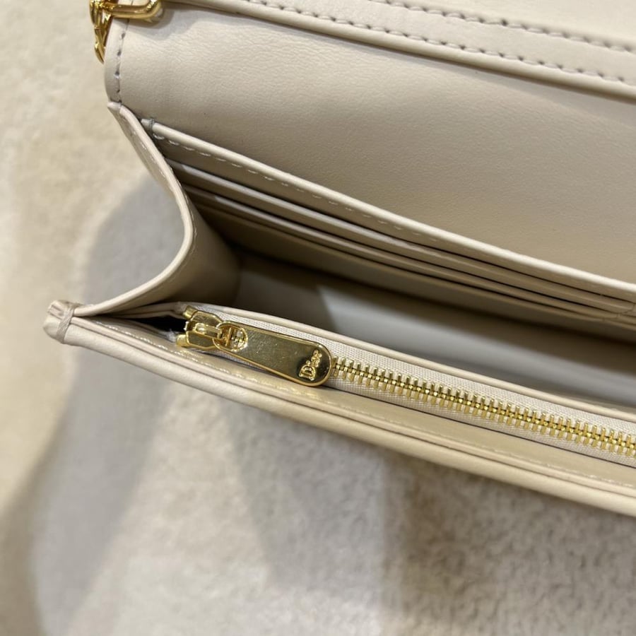 شنطة ديور MISS MONTAIGNE مقاس 20cm