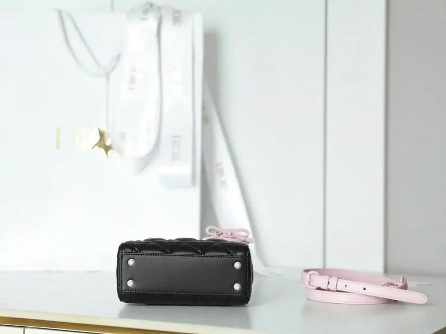 شنطة ديور Lady مقاس 17cm