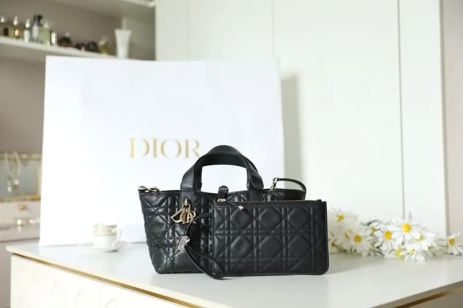 شنطة ديور Toujours مقاس 23cm