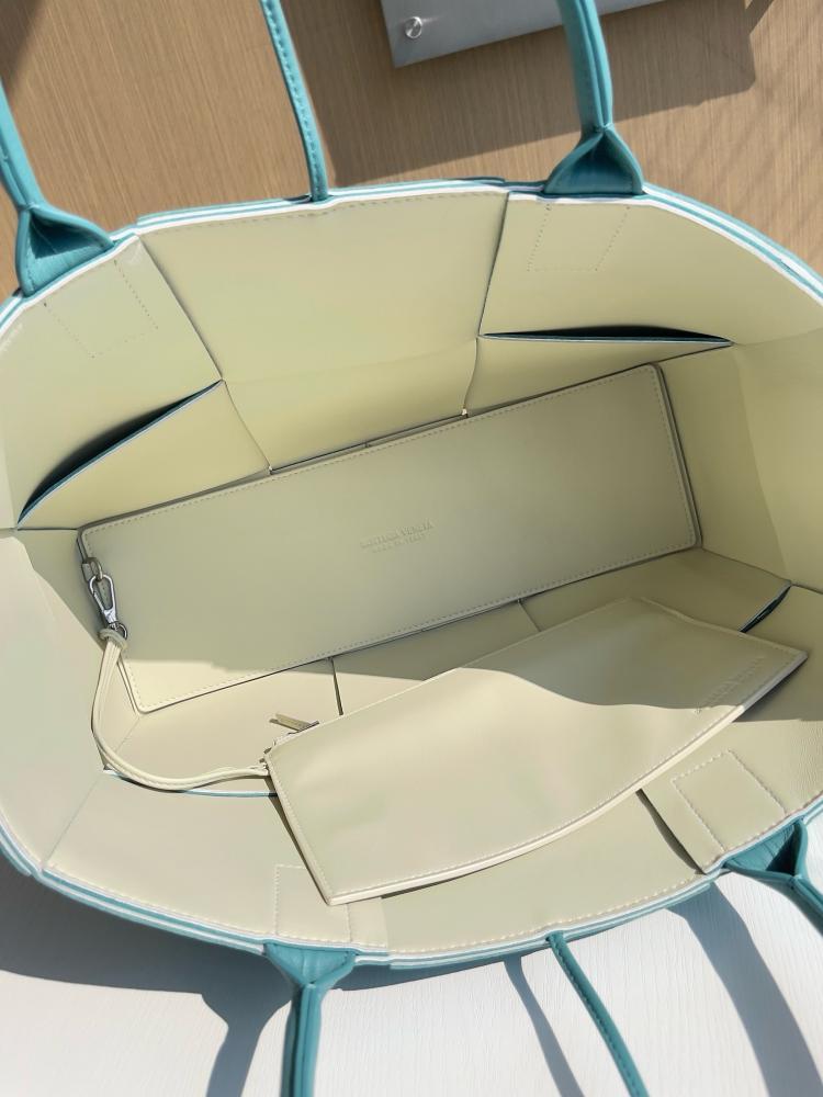 شنطة بوتيقا ARCO مقاس 36.5cm