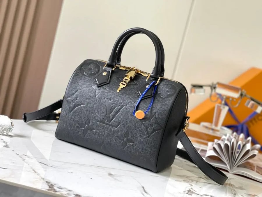 شنطة لوي فيتون سبيدي باندوليير مقاس 25cm