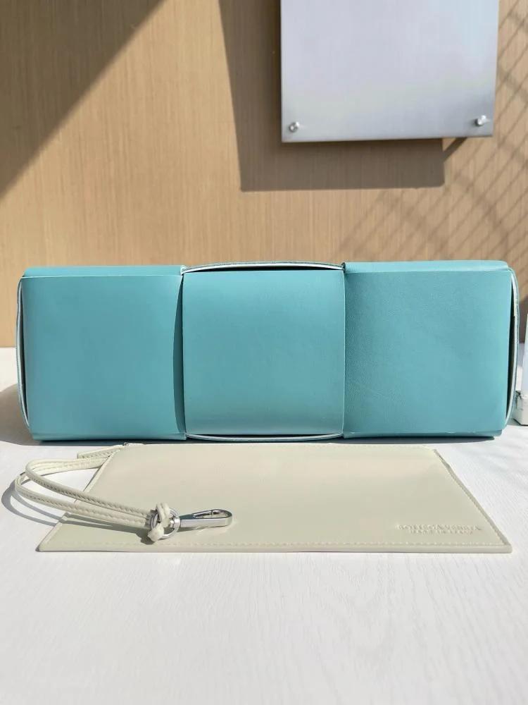 شنطة بوتيقا ARCO مقاس 36.5cm