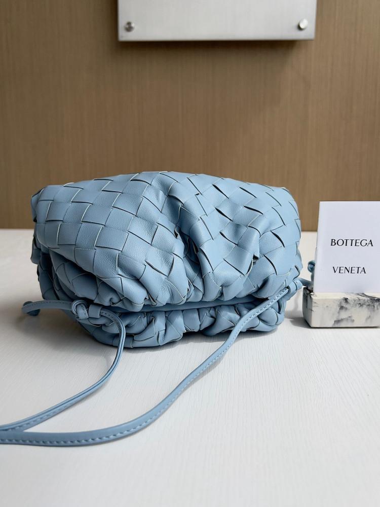شنطة بوتيقا Mini Pouch مقاس22cm