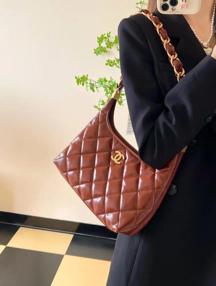 شنطة شانيل 24A مقاس 26cm