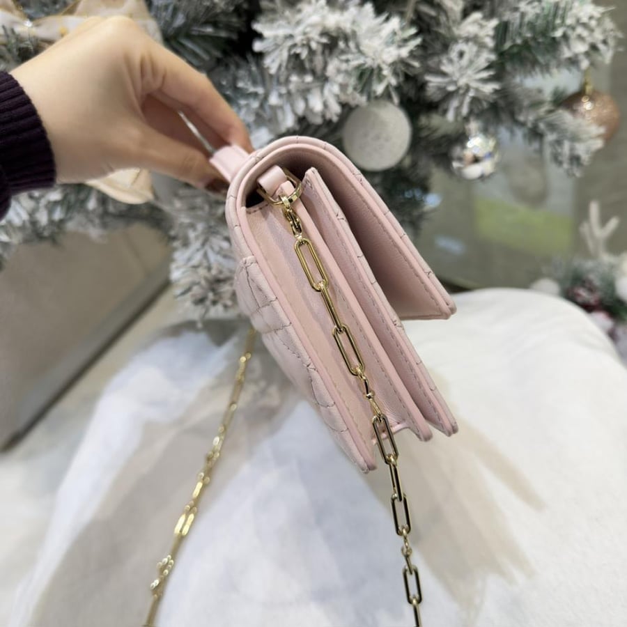شنطة ديور ليدي كلاتش مقاس 21cm