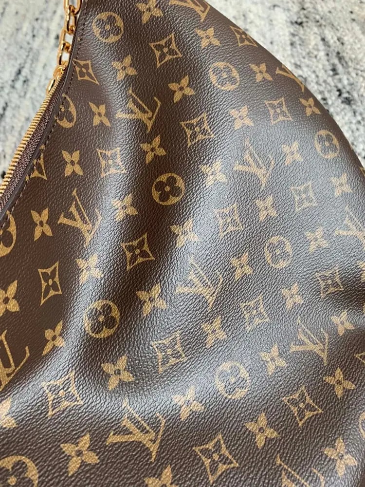 شنطة لويس فيتون LOOP HOBO مقاس38cm كبيرة