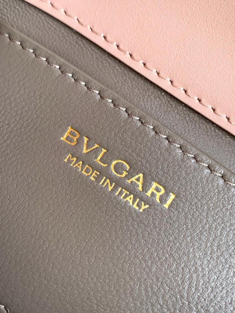 Bulgari bag size 19cm