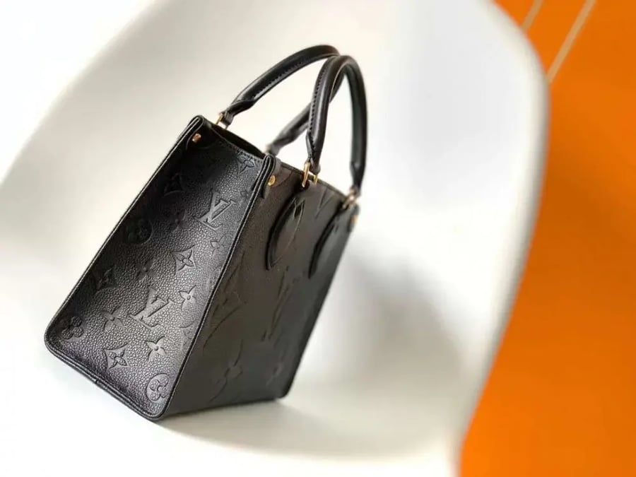 شنطة لويس فيتون ONTHEGO PM مقاس 25cm