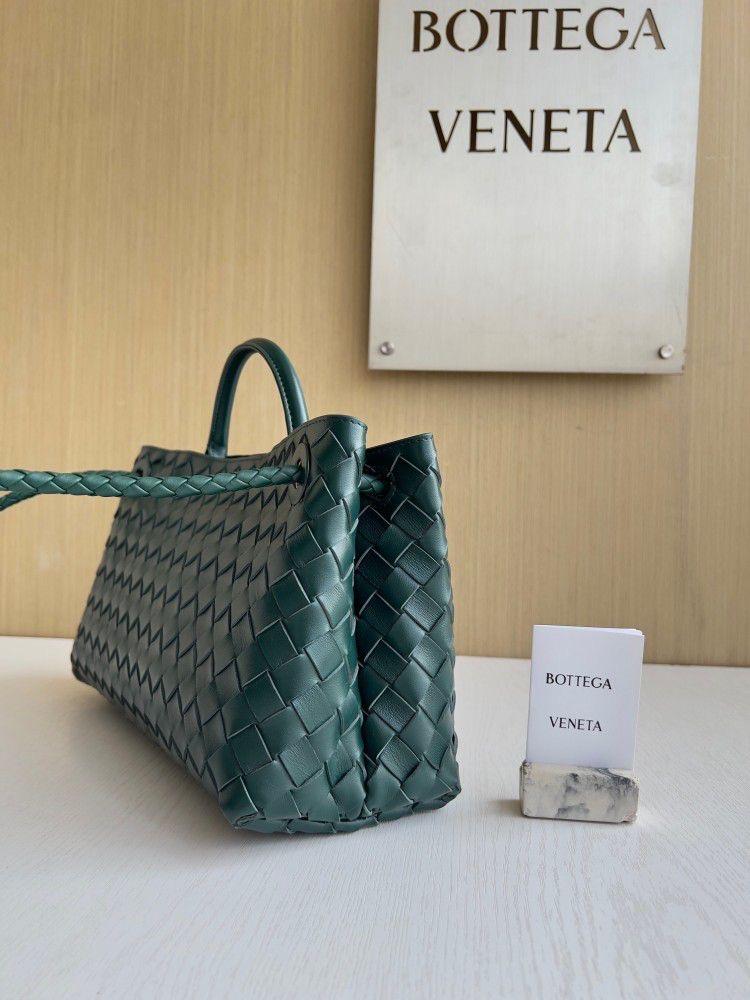 شنطة بوتيقا Andiamo مقاس 29cm
