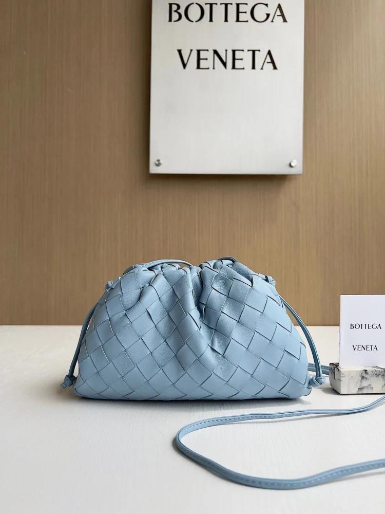 شنطة بوتيقا Mini Pouch مقاس22cm