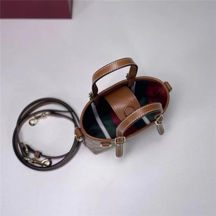 شنطة قوتشي مقاس 17.5cm
