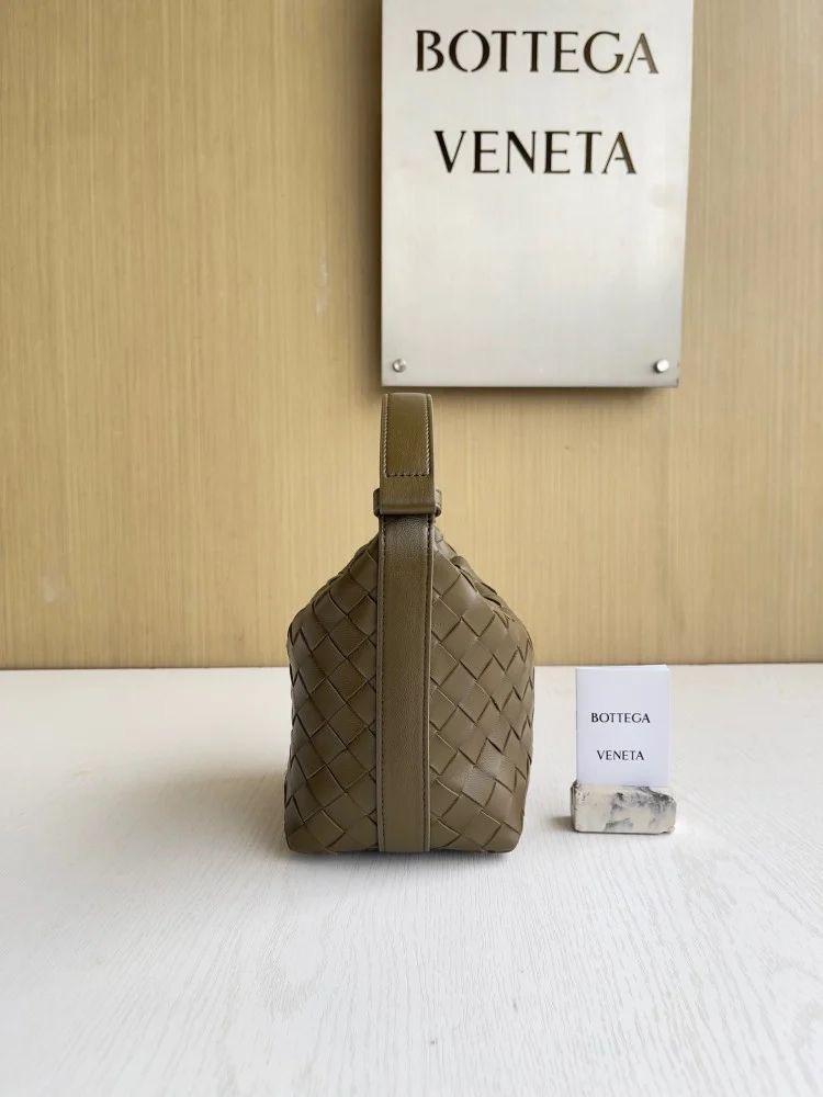 شنطة بوتيقا Candy Wallace مقاس17cm