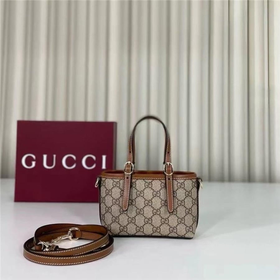 شنطة قوتشي مقاس 17.5cm