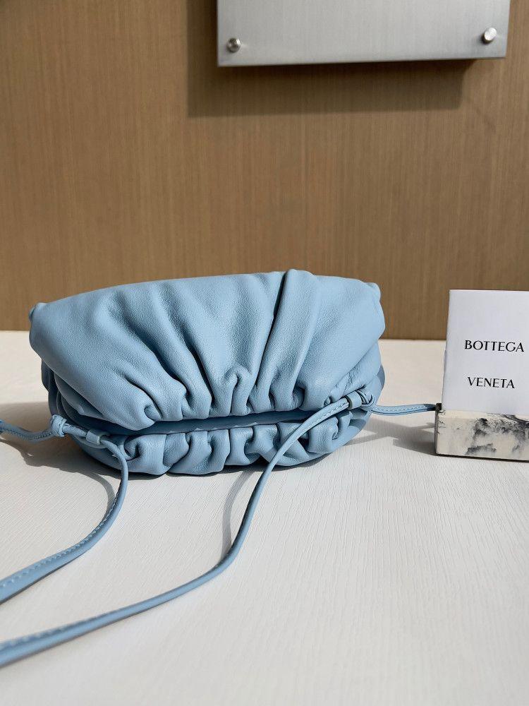 شنطة بوتيقا Mini Pouch مقاس22cm