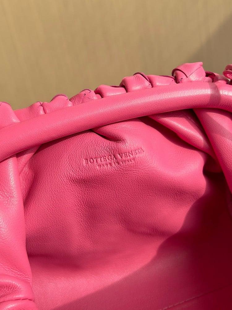 شنطة بوتيقا Mini Pouch مقاس22cm