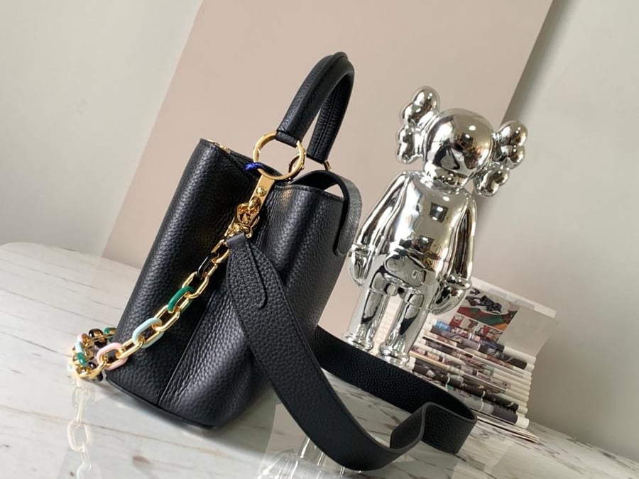 شنطة لوي فيتون كابسين BB مقاس27cm