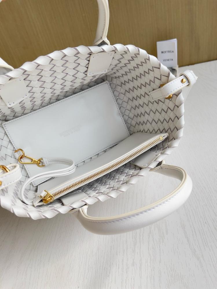 شنطة بوتيقا CABAT مقاس 20cm