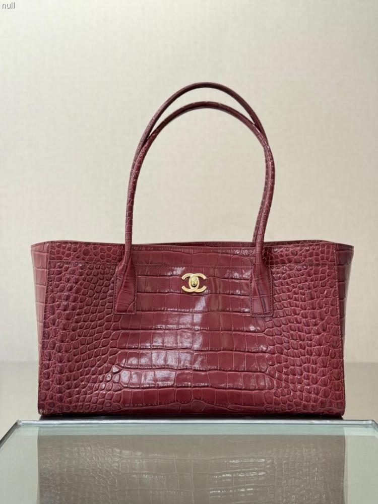 Chanel Small Tote مقاس 39