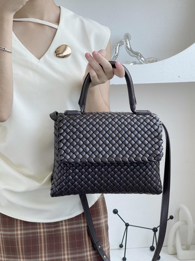 Boutique bag Patti top handle bag size 26cm