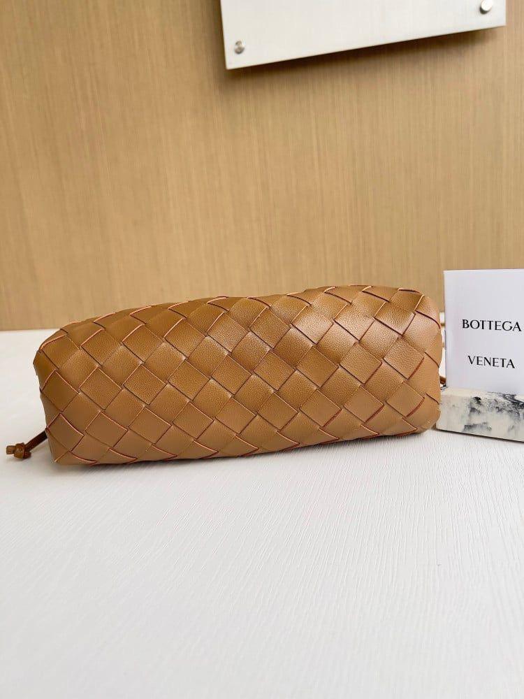 شنطة بوتيقا Mini Pouch مقاس22cm