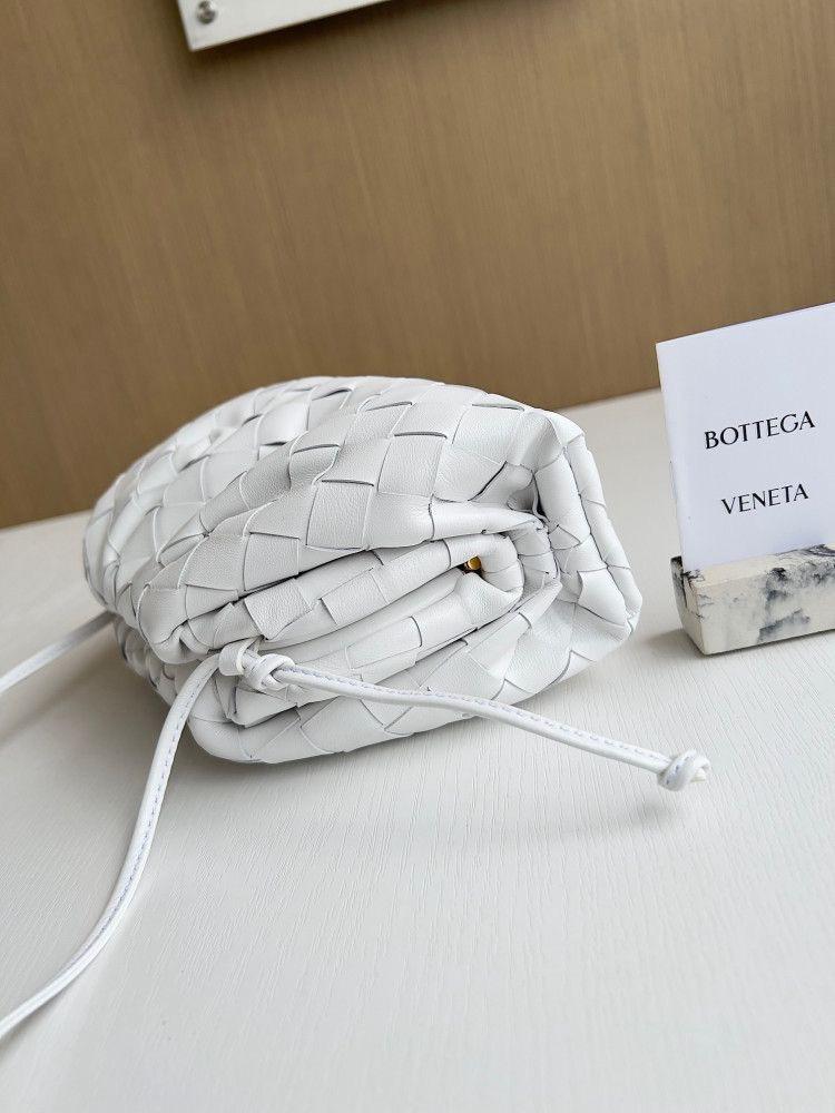 شنطة بوتيقا Mini Pouch مقاس22cm