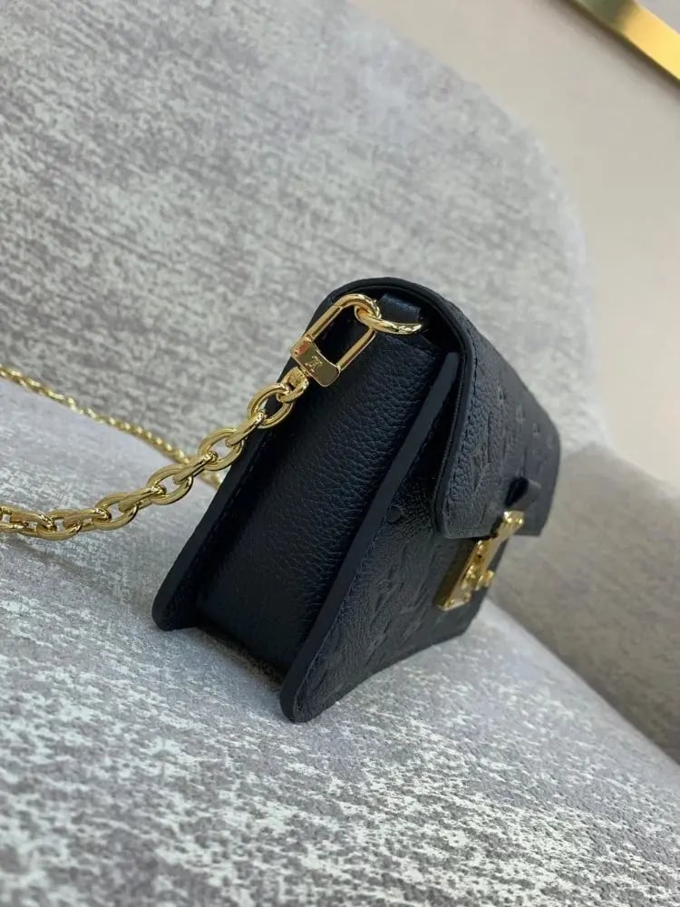 شنطة لوي فيتون Wallet On Chain Métis مقاس19cm