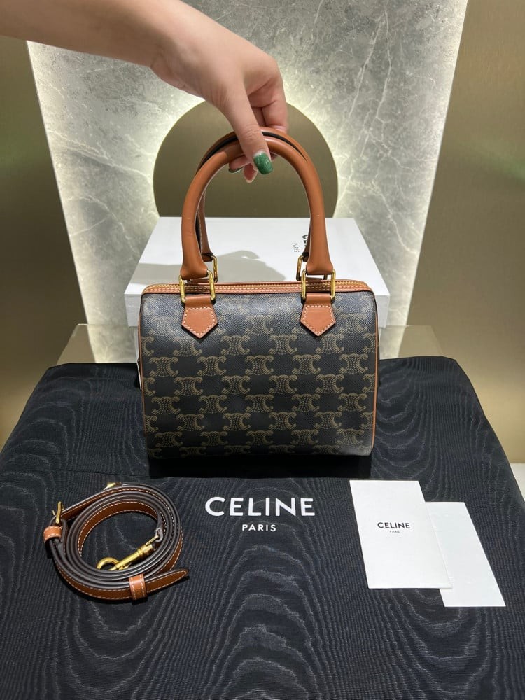 سيلين TRIOMPHE CANVASمقاس19.5cm
