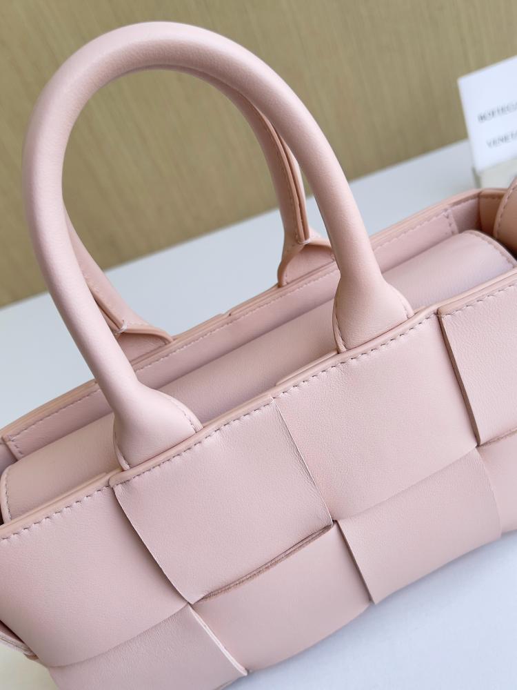 شنطة بوتيقا Arco مقاس 22cm