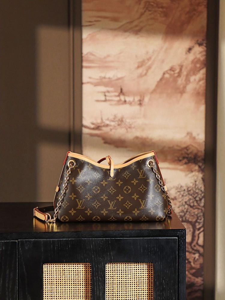 حقيبة CarryAll BB مقاس 26