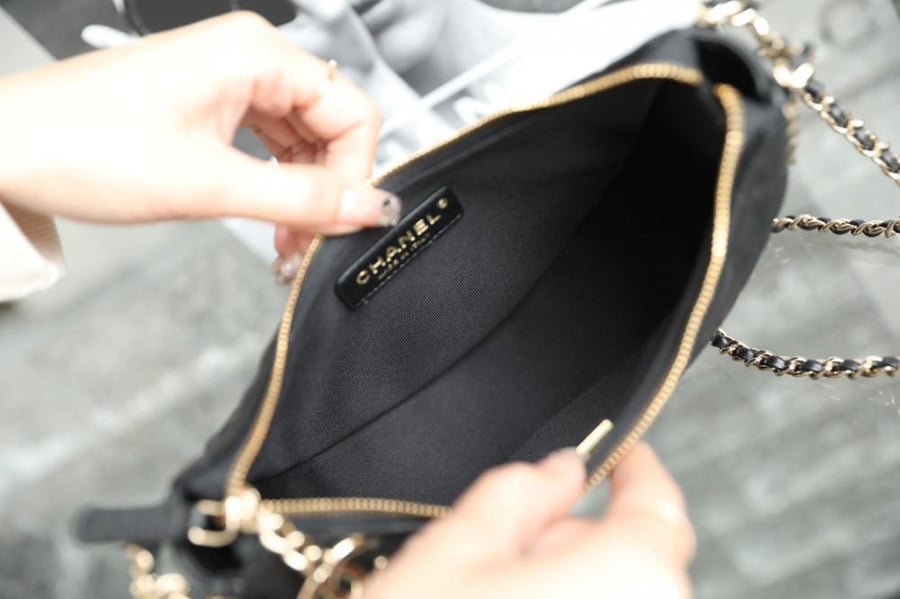 Chanel bag 23P size 20cm