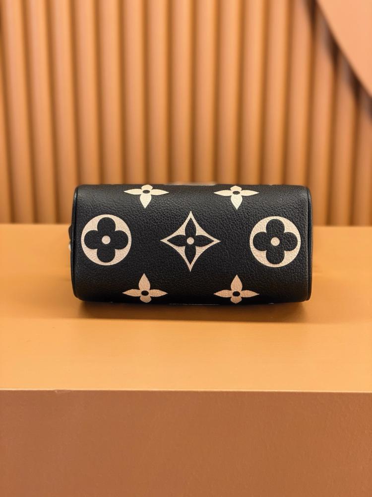 شنطة لوي فيتون NANO SPEEDY مقاس 16cm