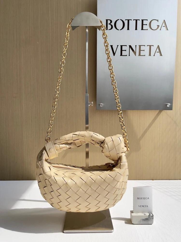 Boutique Jodie bag size 27cm