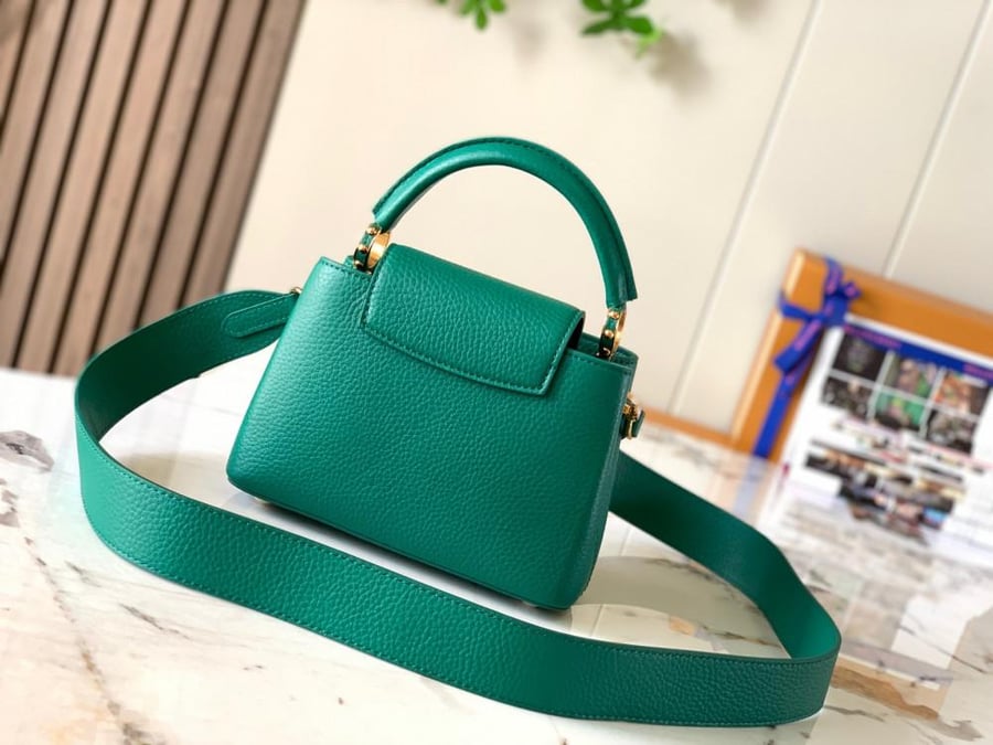 شنطة لوي فيتون كابسين ميني 21cm