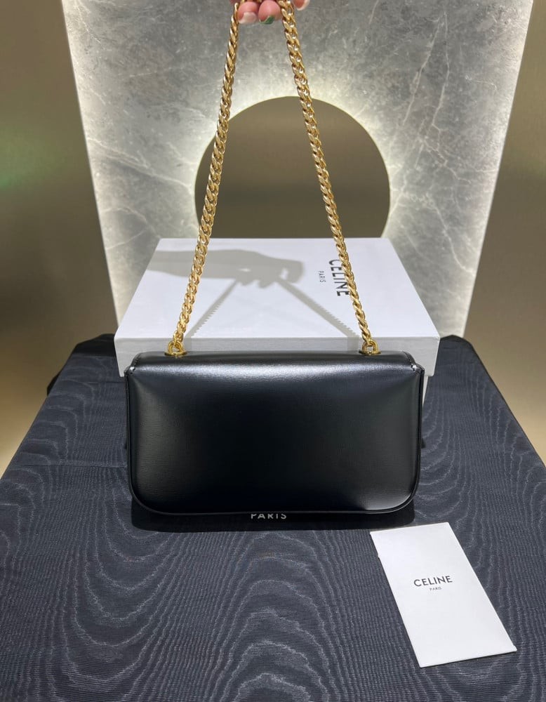 سيلين SHOULDER BAG مقاس 20cm